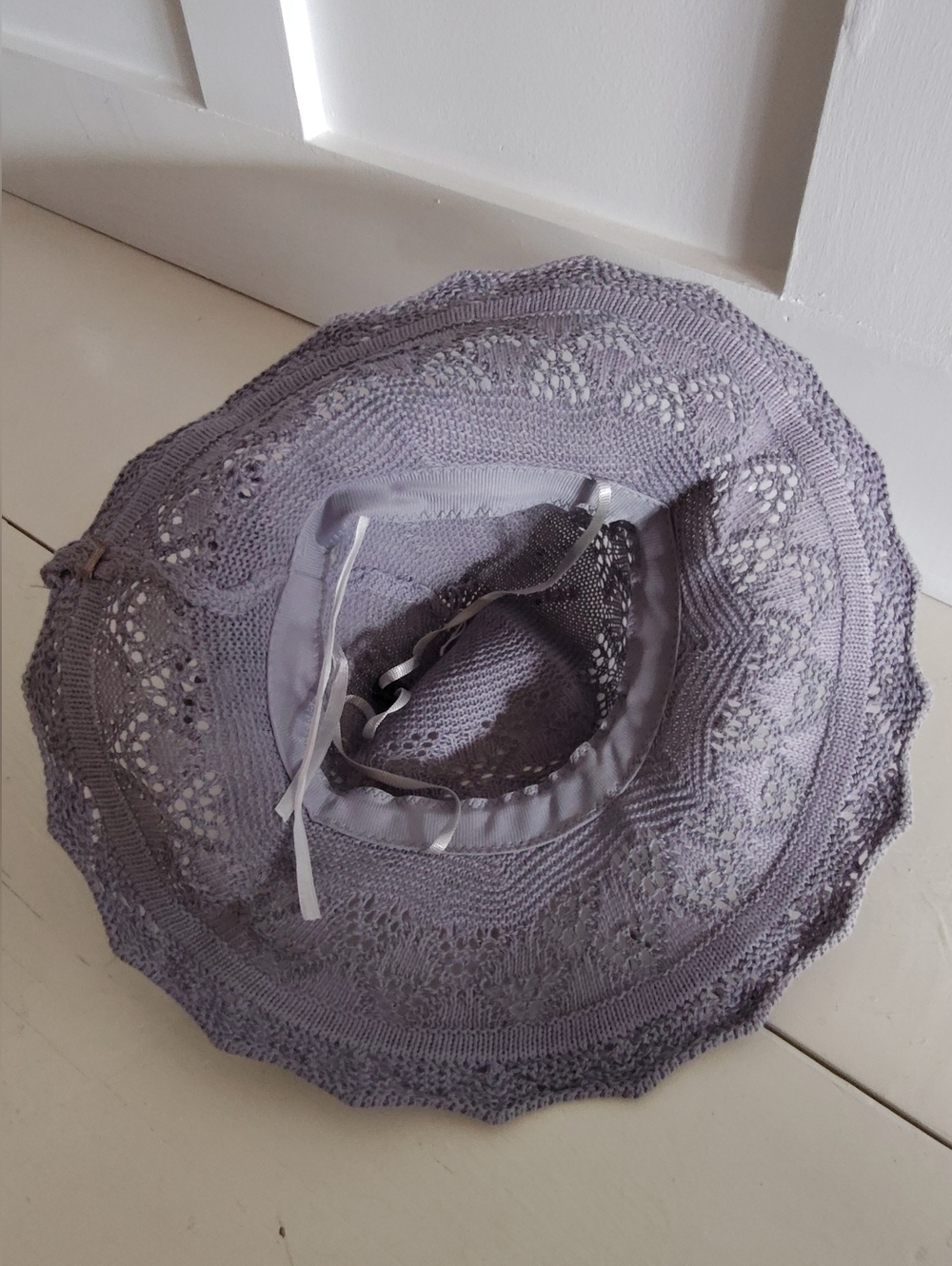 Women's Boho Lavender Grey Crochet Sun Hat | M/L - Picture 6 of 7